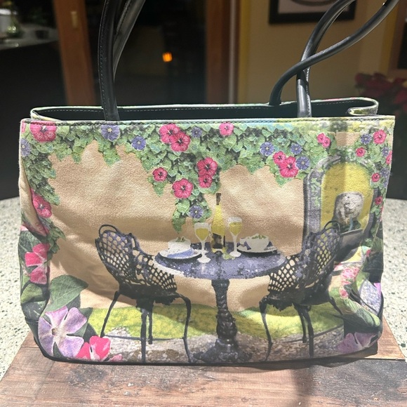 Al Fresco- Beautiful Beaded Vino Floral Garden Scene Tote Bag - Picture 3 of 9